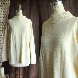 Vintage 1980s 1990s Sweater, Unisex Volup Turning Point White Mock Turtleneck